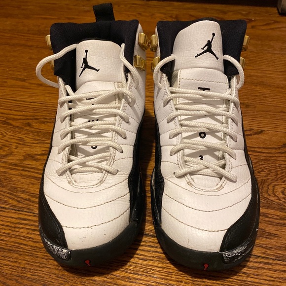 Air Jordan 12 taxi size 3.5y 2013 version - Picture 3 of 11